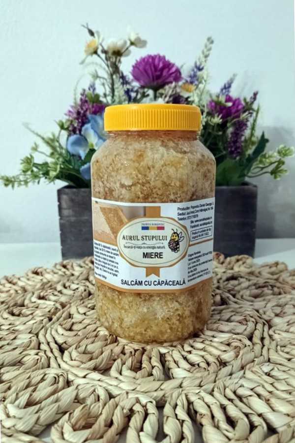 Căpăceala cu miere de salcâm - Deliciu natural și beneficii pentru sănătate