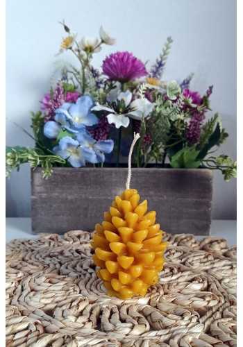 Lumanare forma con de brad, lumanare con, lumanare naturala albine