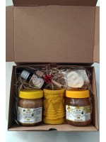 Cutia cadou merry christmas, cutie cadou miere , cutie craciun cadou produse apicole.