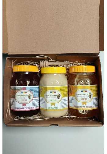 Cutia cadou cu miere de rapita, miere floarea soarelui, miere polifloră de munte