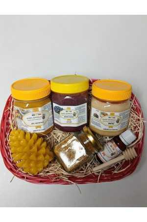 Coșul Cadou (Mix imunitate,miere cremă cocos,afine,polen poliflor, tinctură propolis, linguriță, lumânare)