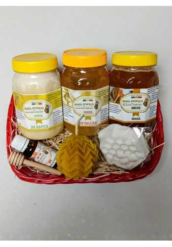 Coșul Cadou(Miere mană stejar,salcâm,rapiță, tinctură propolis, lumânare, lingură, săpun cadou)