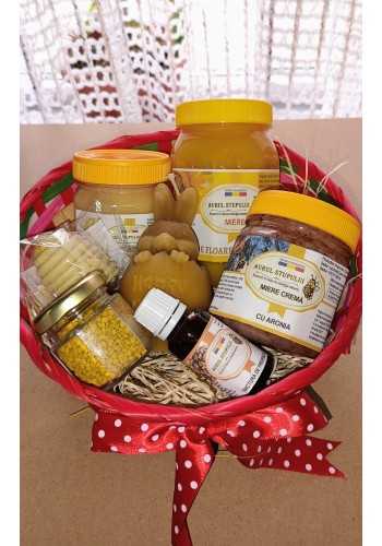 Coș cadou (Miere floarea soarelui,miere aronia,miere cremă,propolis,polen poliflor,lumânare iepure,săpun)