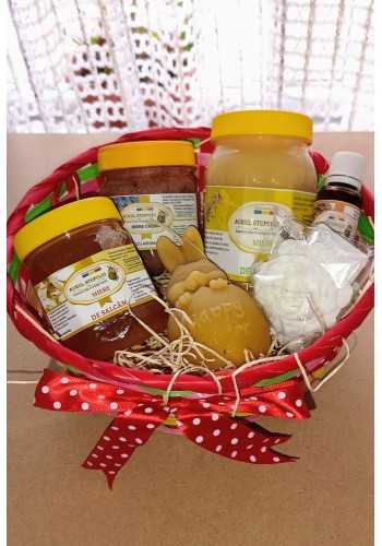 Coș Cadou (Miere rapiță,miere salcâm,miere crema aronia,propolis, lumanare iepure, săpun)